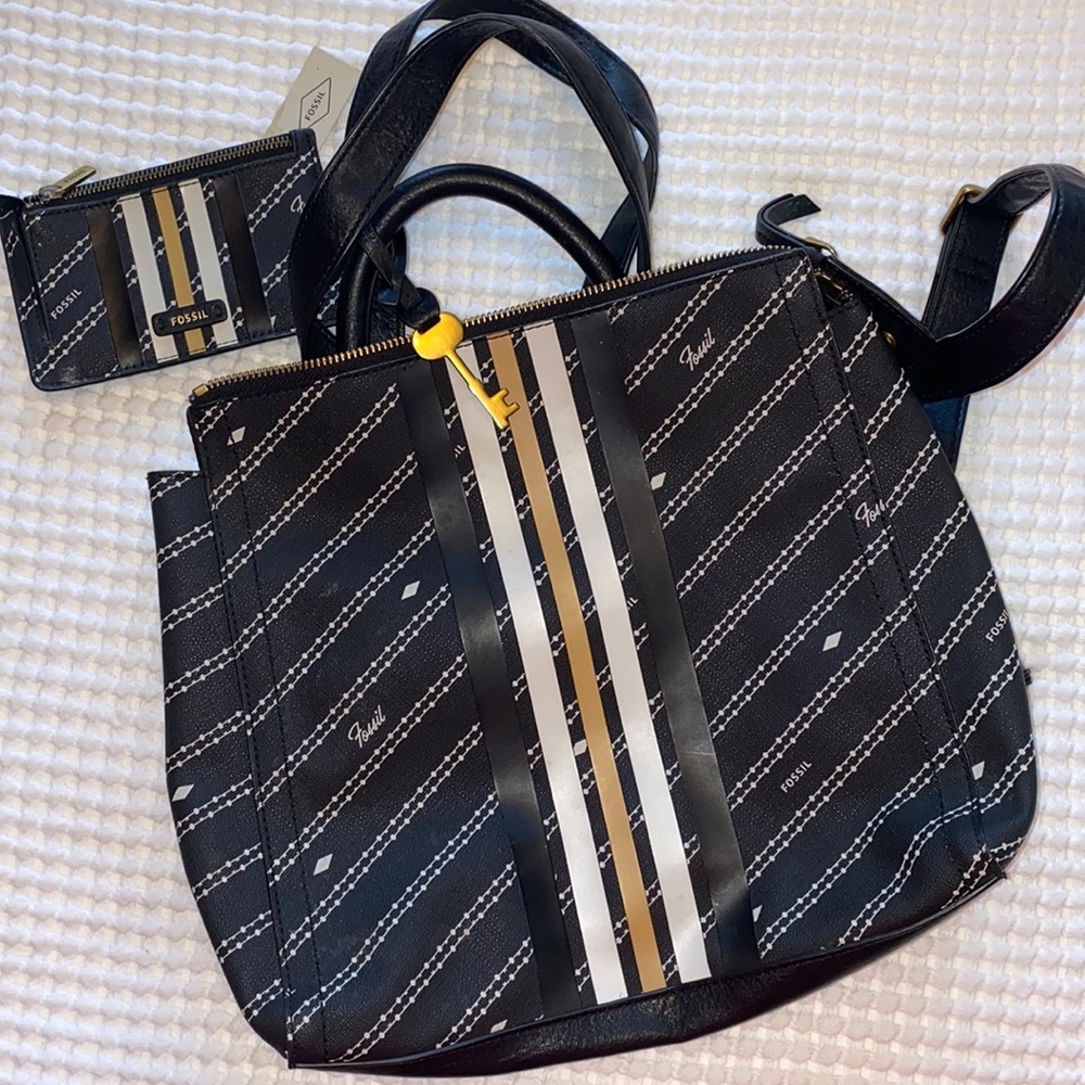 NWOT Fossil Backpack w matching coin purse